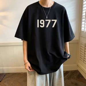 1977 衣服